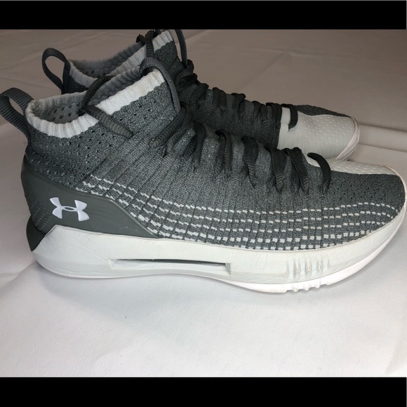 Under Armour Heat Seeker Basketball Shoe. Like new - Picture 1 of 2